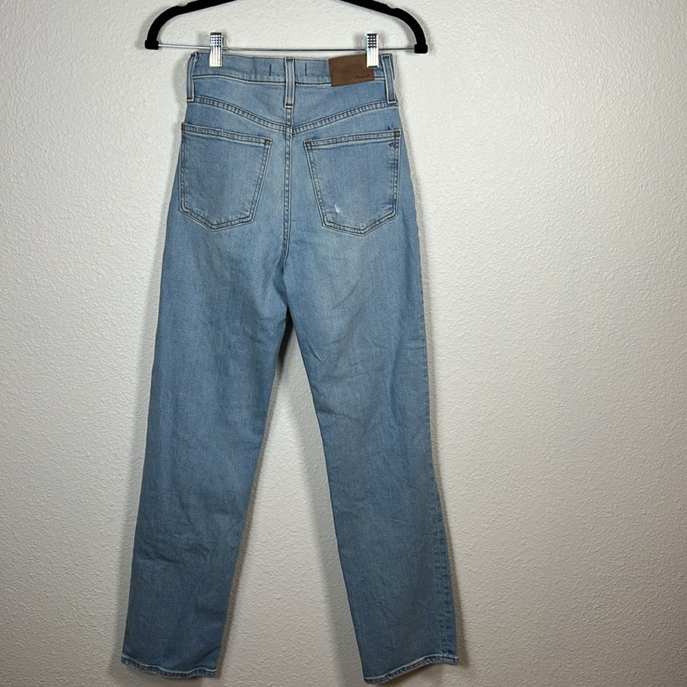 Madewell The Perfect Vintage Straight Jeans in Danby Wash Knee Rip Edition S24 - Picture 6 of 10